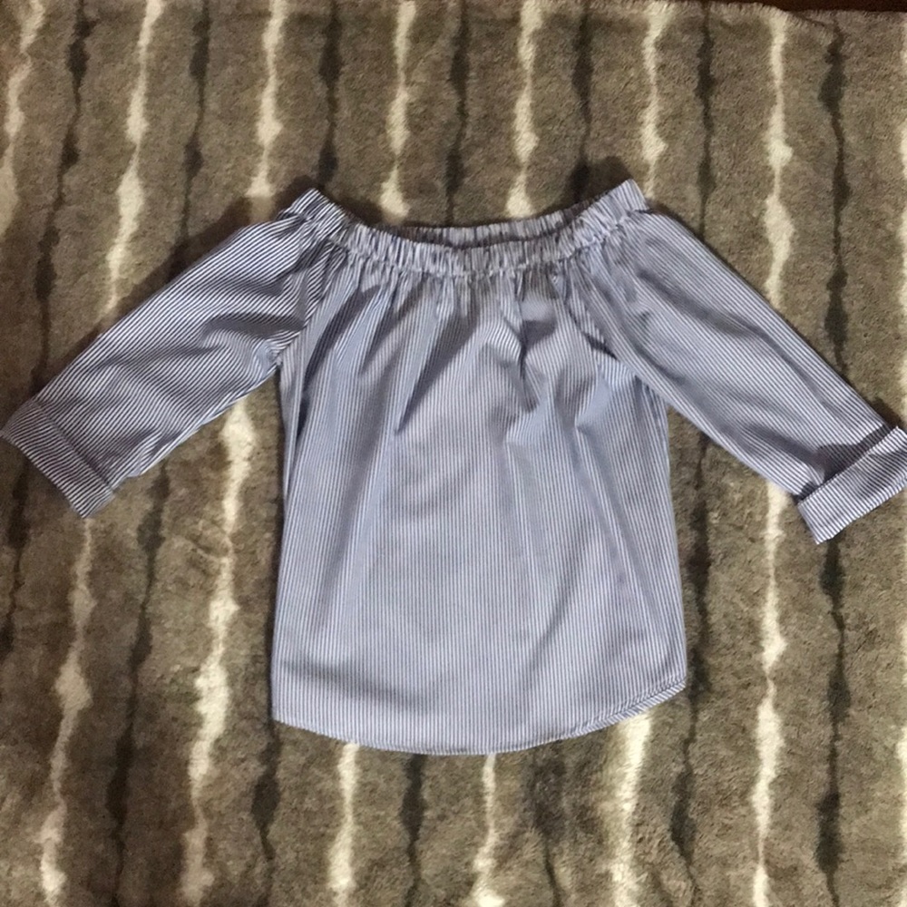 Off shoulder white and blue thin stripes.